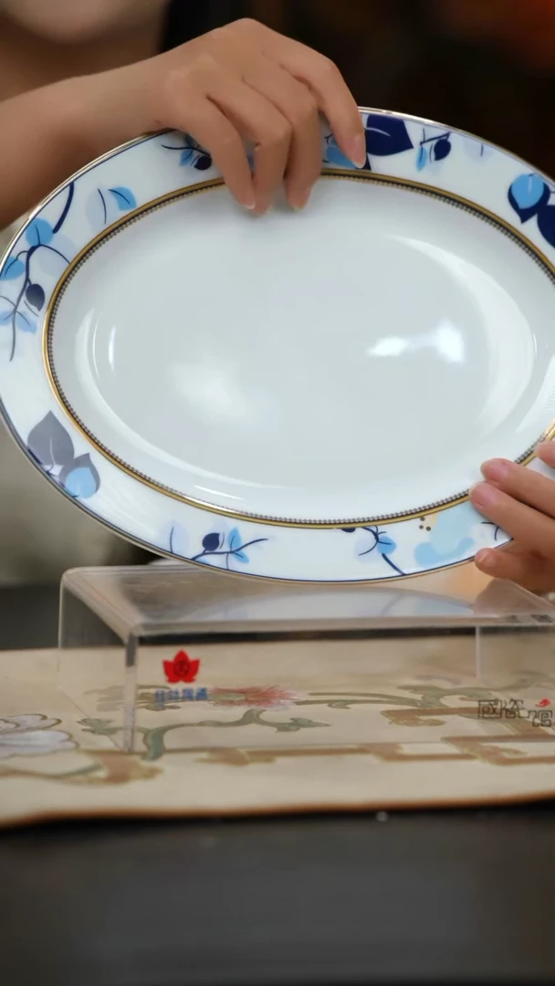 1个微瑕花语12英寸鱼盘