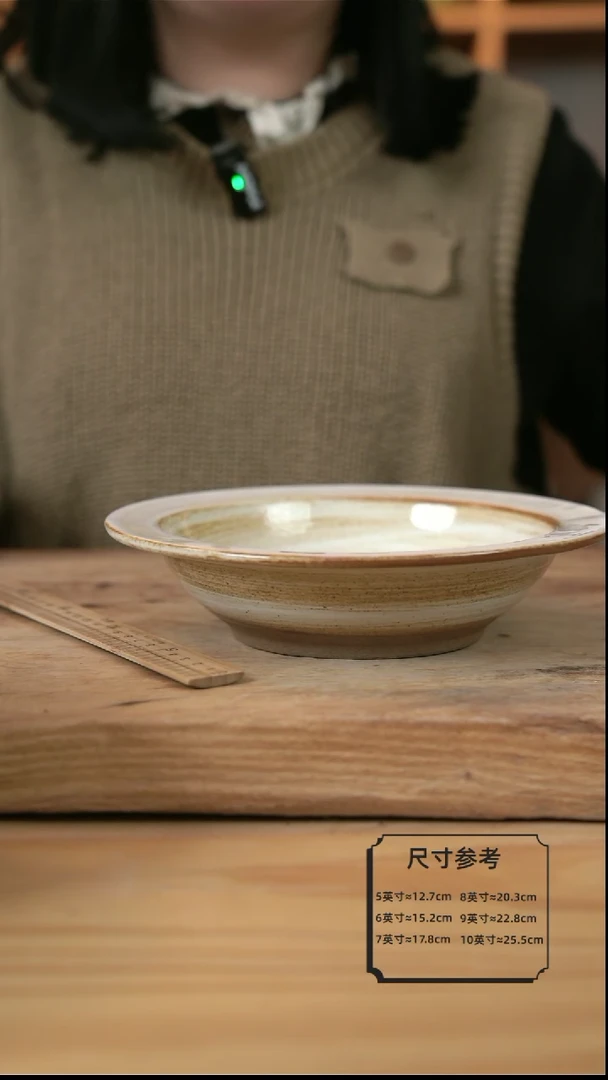 【闪购商品】黄色亮面的9英寸宽边汤碗