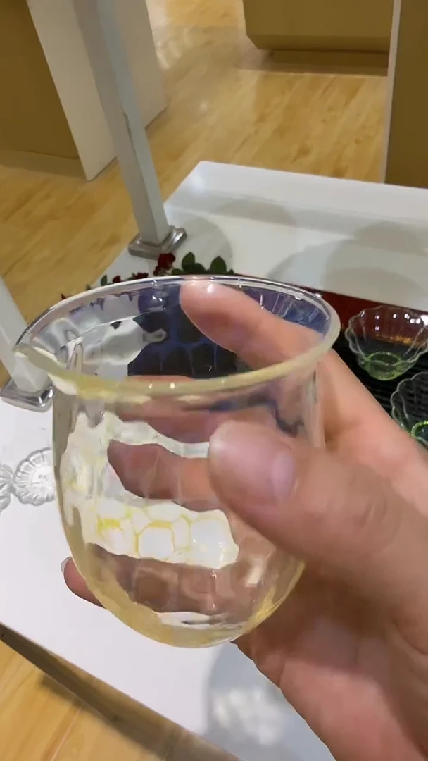 玉见玲珑熏银公杯