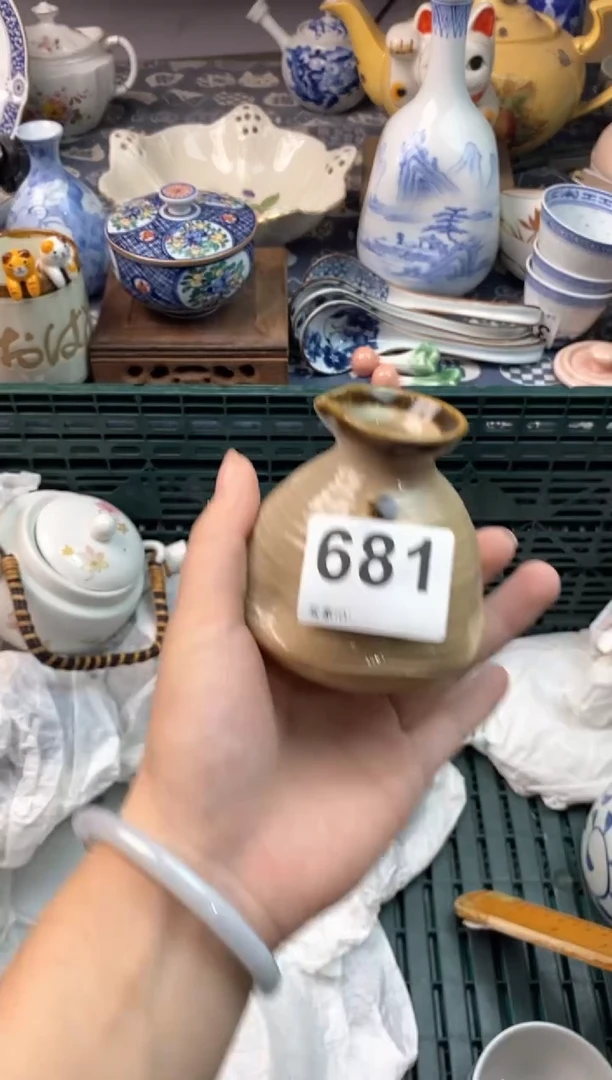 瓷片蛋*( ⊙ o ⊙ )( ⊙ o ⊙ )