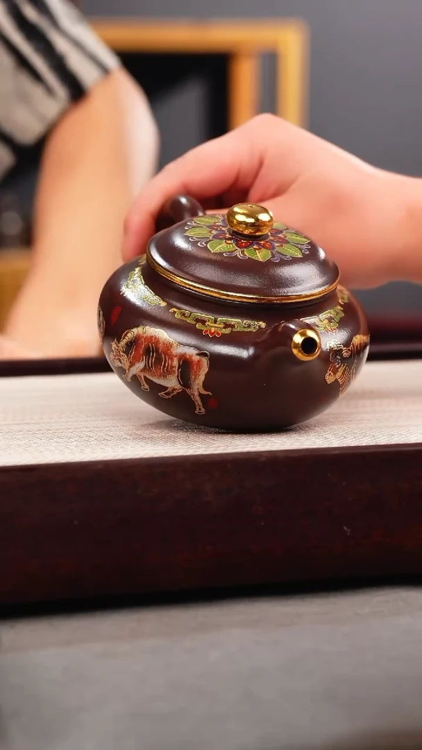 茶壶紫砂石红 仿古 五牛珐琅彩