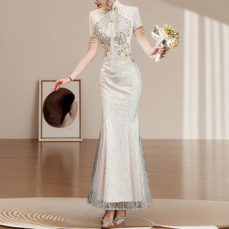 鱼尾敬酒服2025冬季新款新娘香槟色订婚领证礼服裙轻奢出阁宴旗袍