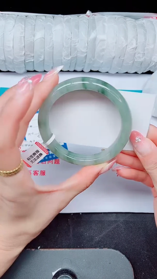 未镶嵌手镯石英质玉116-62/63