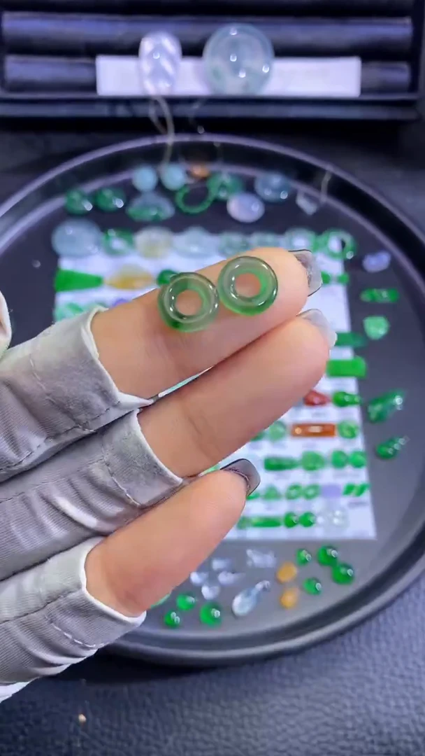 未镶嵌挂件翡翠甜甜圈