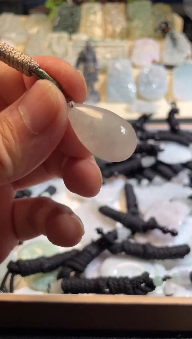 颈饰未镶嵌翡翠11/15/037