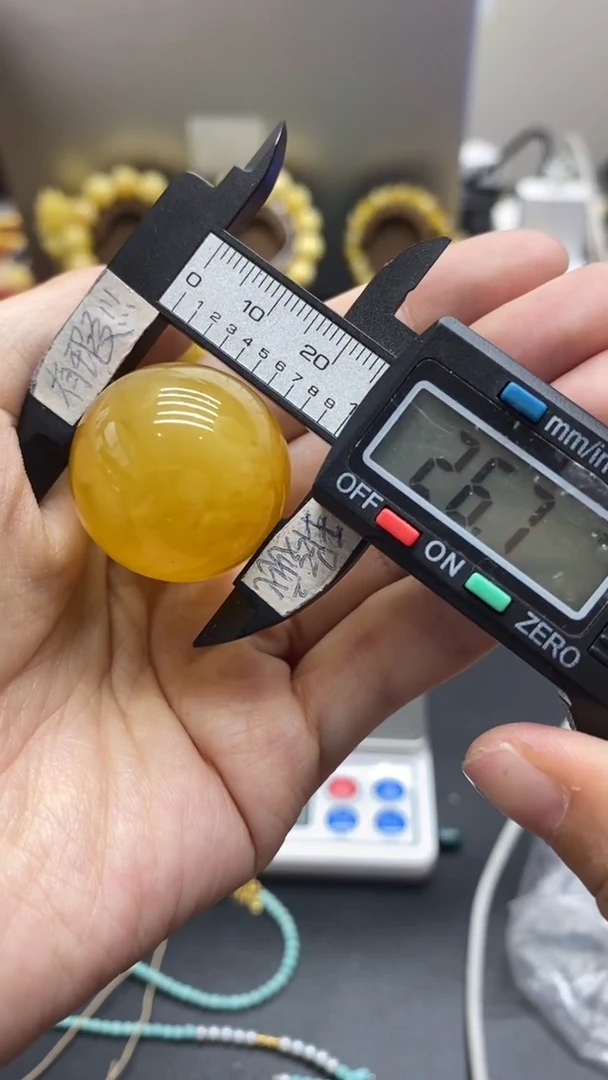 琥珀未镶嵌珠宝奇石413