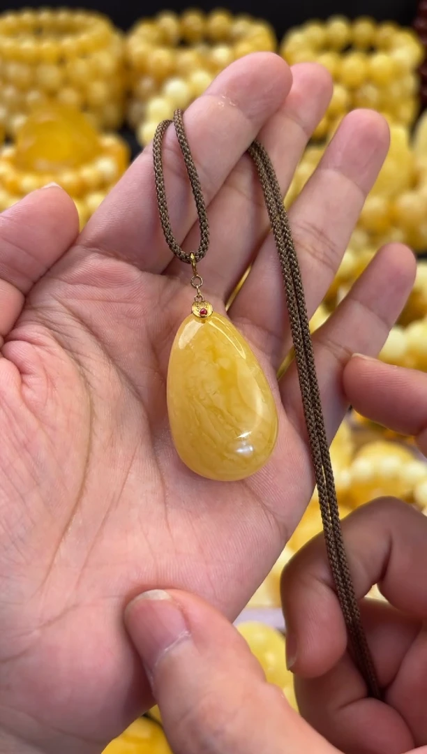 蜜蜡颈饰未镶嵌俄料虎皮浓蜡妖花水滴
