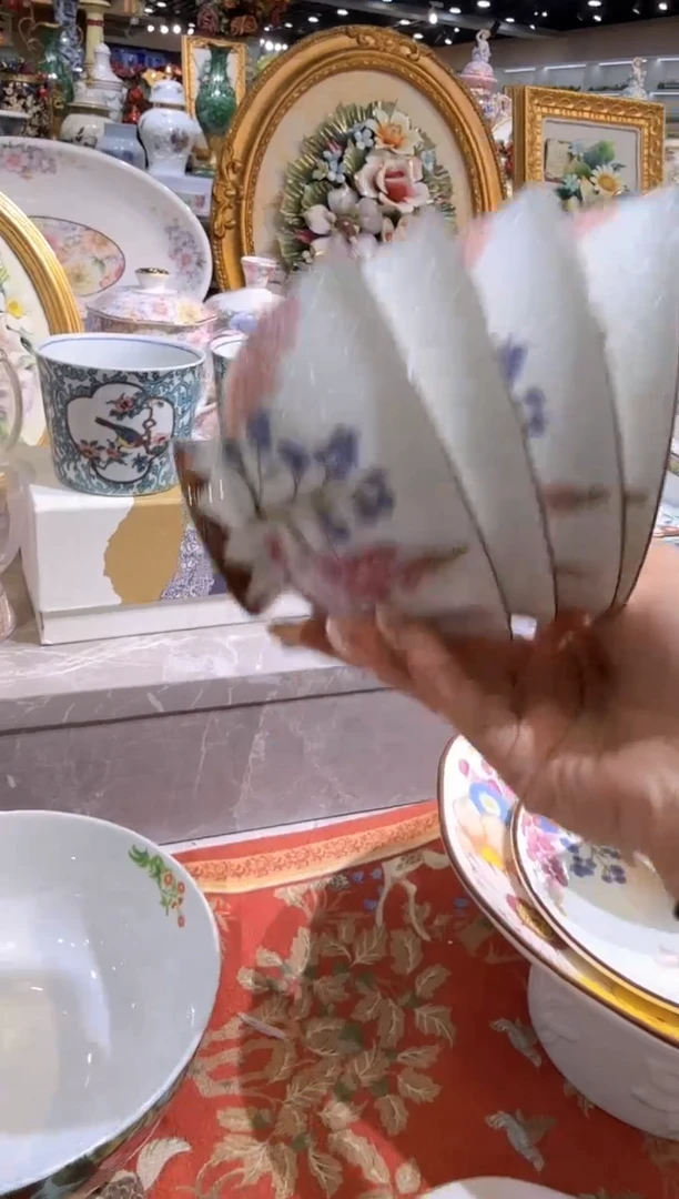 摆件娜娜中古瓷器如图所示85