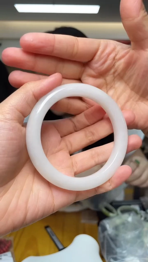 和田玉手镯未镶嵌（多样性单个发货）60圈