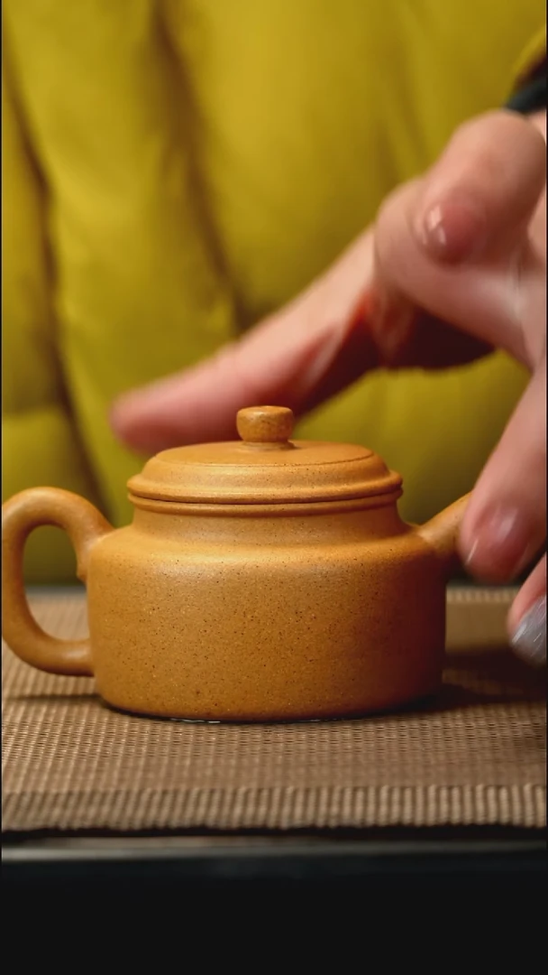 紫砂茶盏黄金段德钟100CC