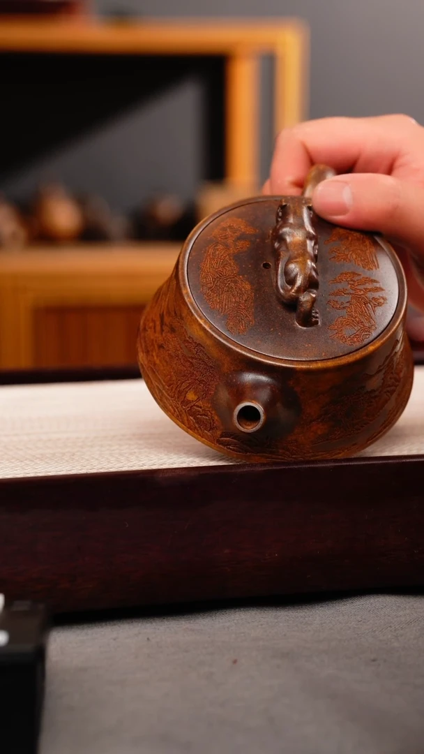 茶杯紫砂龙骨金砂 虎钮柱础 刻绘