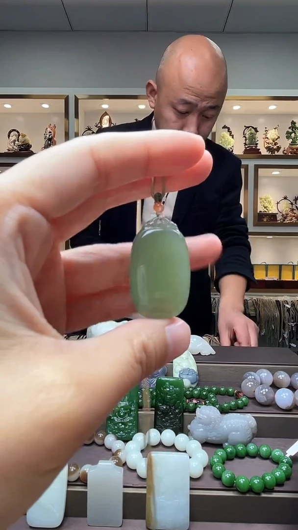 【闪购商品】和田玉颈饰未镶嵌苏