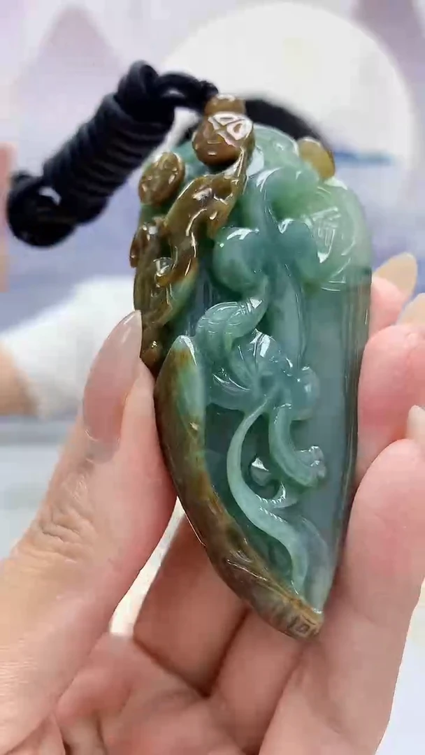 未镶嵌定制翡翠5028MM-毛货挂件60