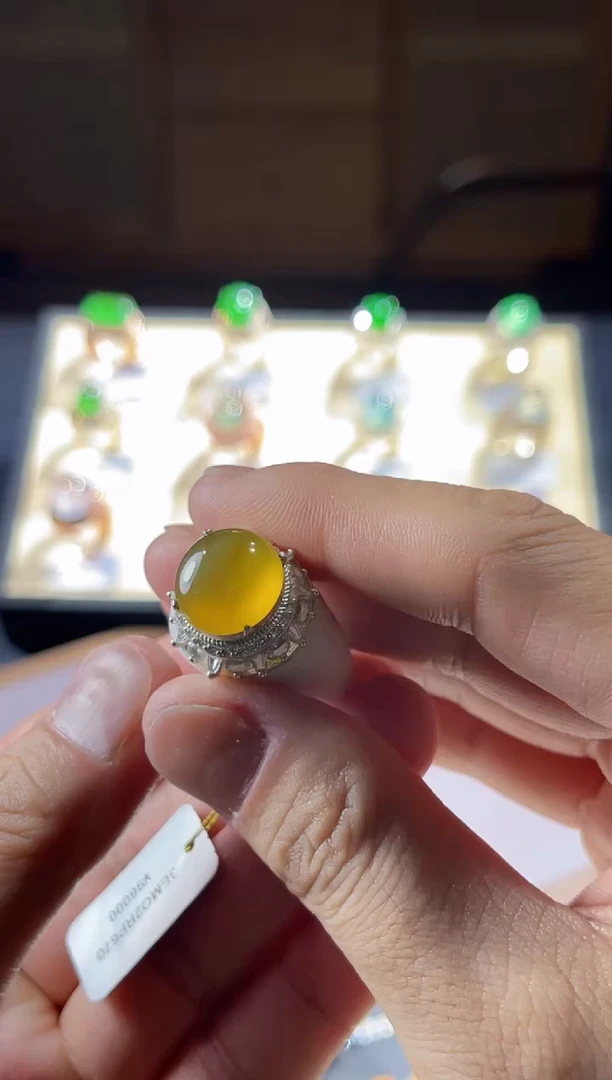 翡翠未镶嵌颈饰佳佳翡翠裸石6.7w