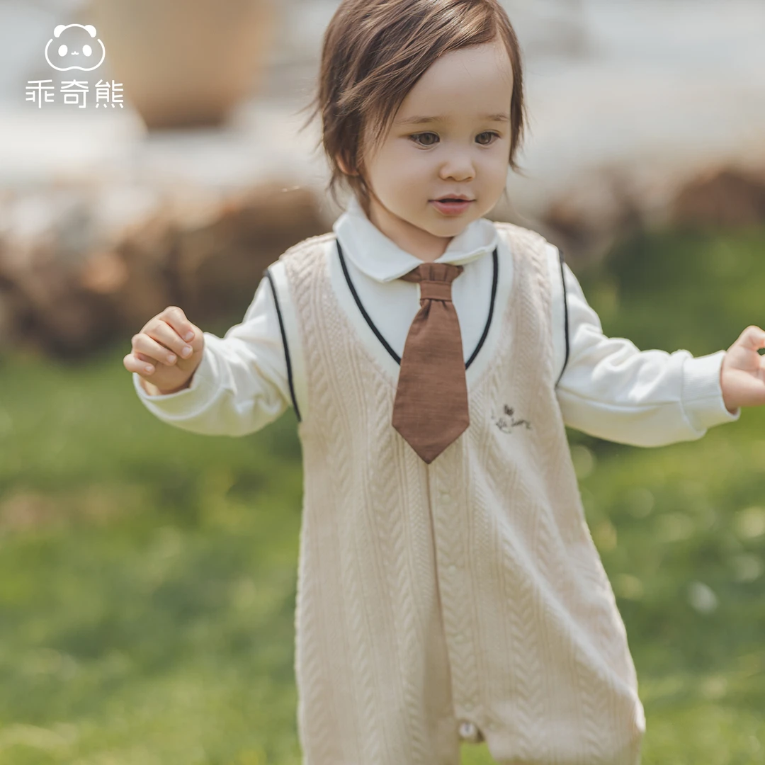 乖奇熊男宝宝保暖针织假两件连体衣秋冬季婴幼儿绅士风哈衣爬爬服