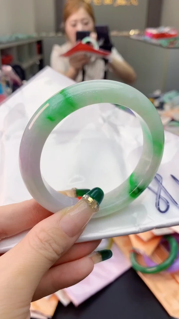 未镶嵌手镯翡翠0214781863