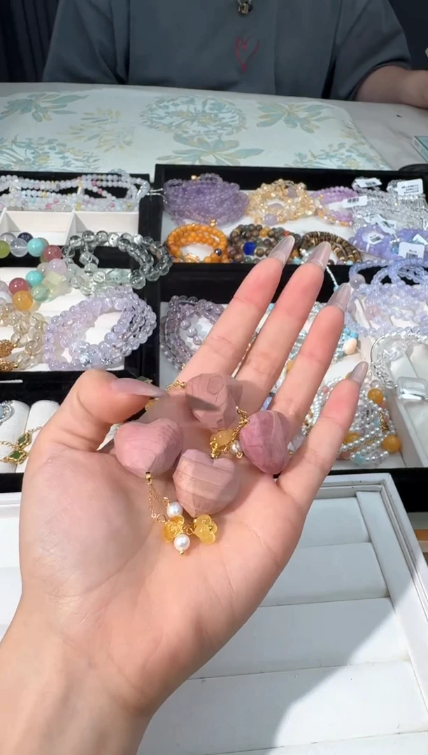 水晶手链银S925镶嵌G021粉屁桃木头吊坠