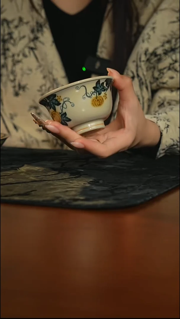 瓷片一生一物      大