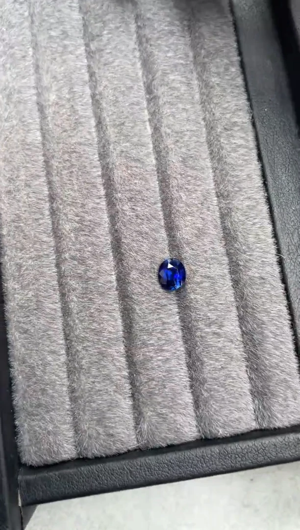 【闪购商品】蓝宝石裸石未镶嵌1.12ct皇家蓝