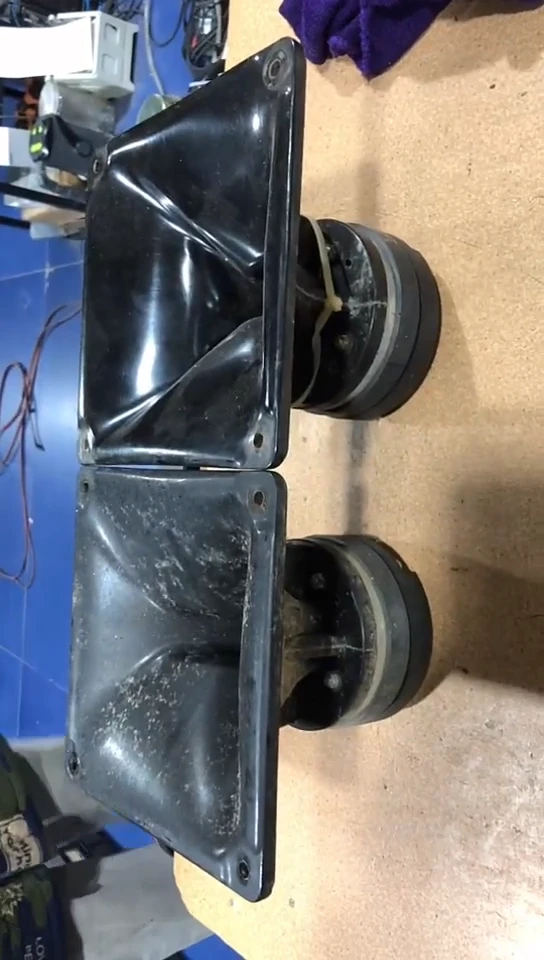 8新HZ高音一对，正常出声，不带线材