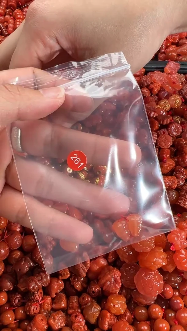 【闪购商品】南红玛瑙颈饰未镶嵌1
