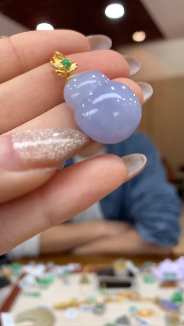 吊坠(不含链)18K金镶嵌翡翠葫芦