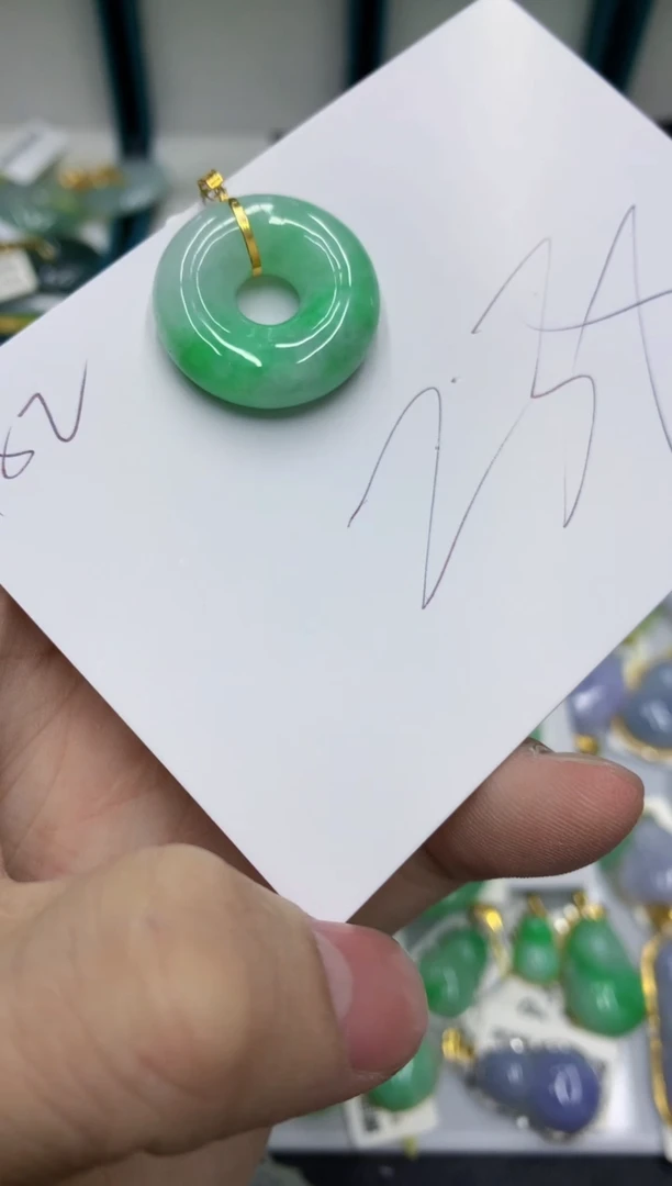 【闪购商品】翡翠颈饰18K金镶嵌号链接11111