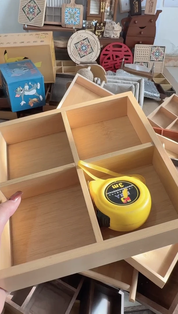 原木色四宫格微瑕拍下不退不换无售后