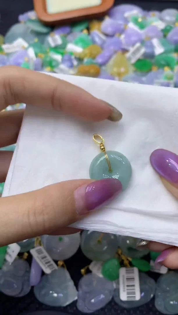 颈饰未镶嵌翡翠天然缅甸翡翠A货