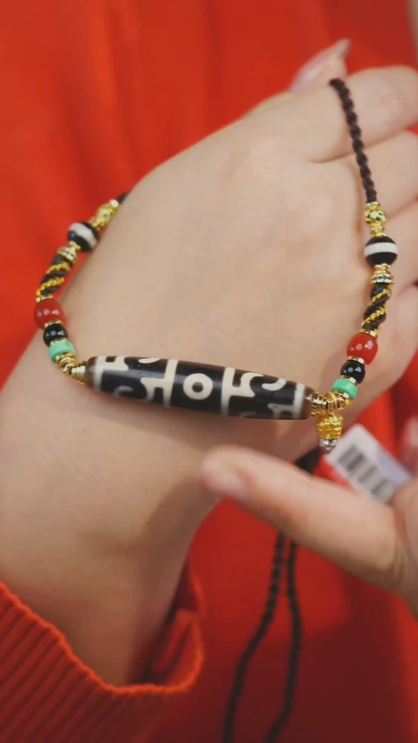 未镶嵌颈饰玛瑙/玉髓（覆膜）多样性发其一 3眼莲师