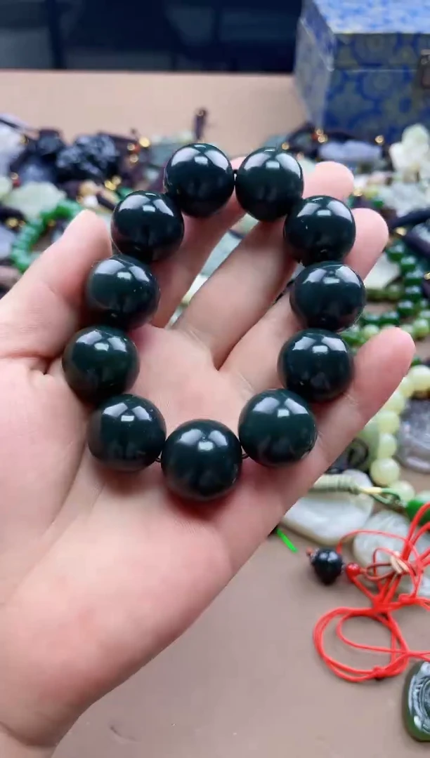 和田玉未镶嵌挂件拍一发一，多样性发货！