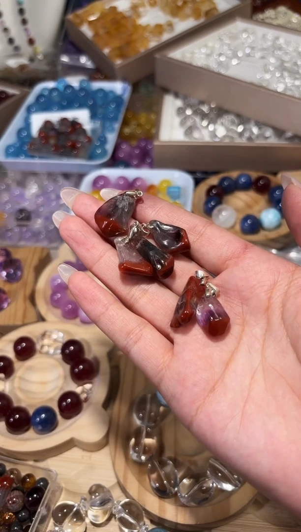 未镶嵌手串水晶极光原石吊坠一个