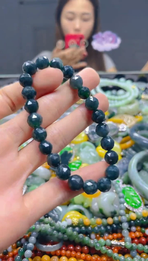 颈饰未镶嵌翡翠7MM/X/翡翠A货，一件也是批发价