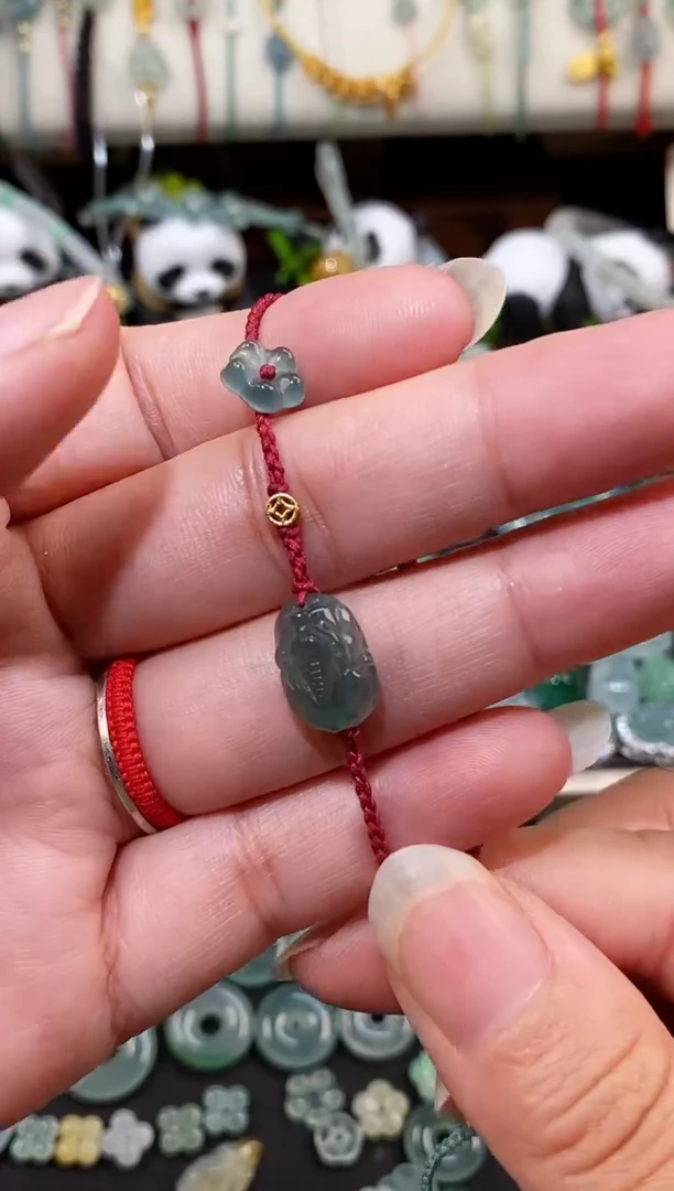 散珠翡翠貔貅小花手绳  手围15