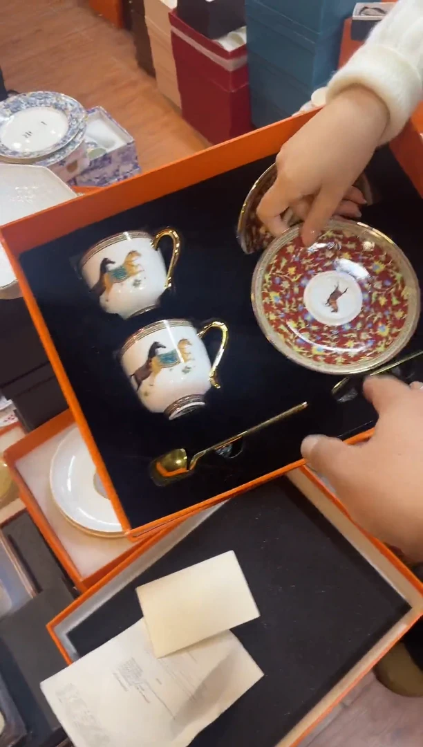 杯鸿辉家品牌瓷器，京东包邮！