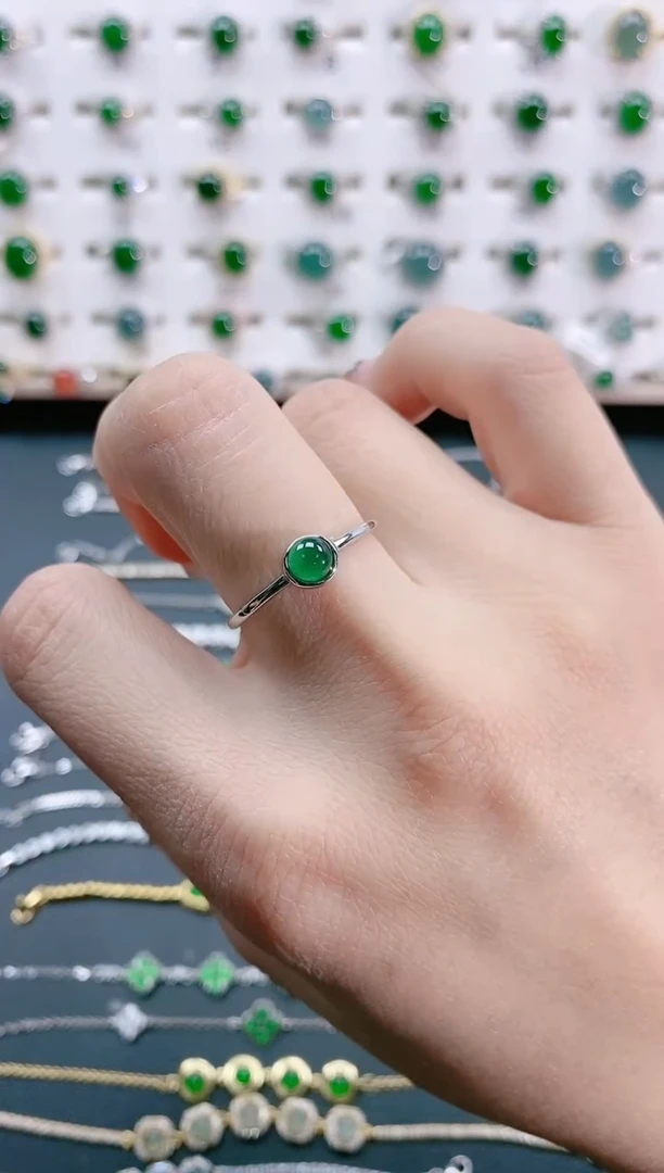 【闪购商品】翡翠戒指银S925镶嵌天然翡翠