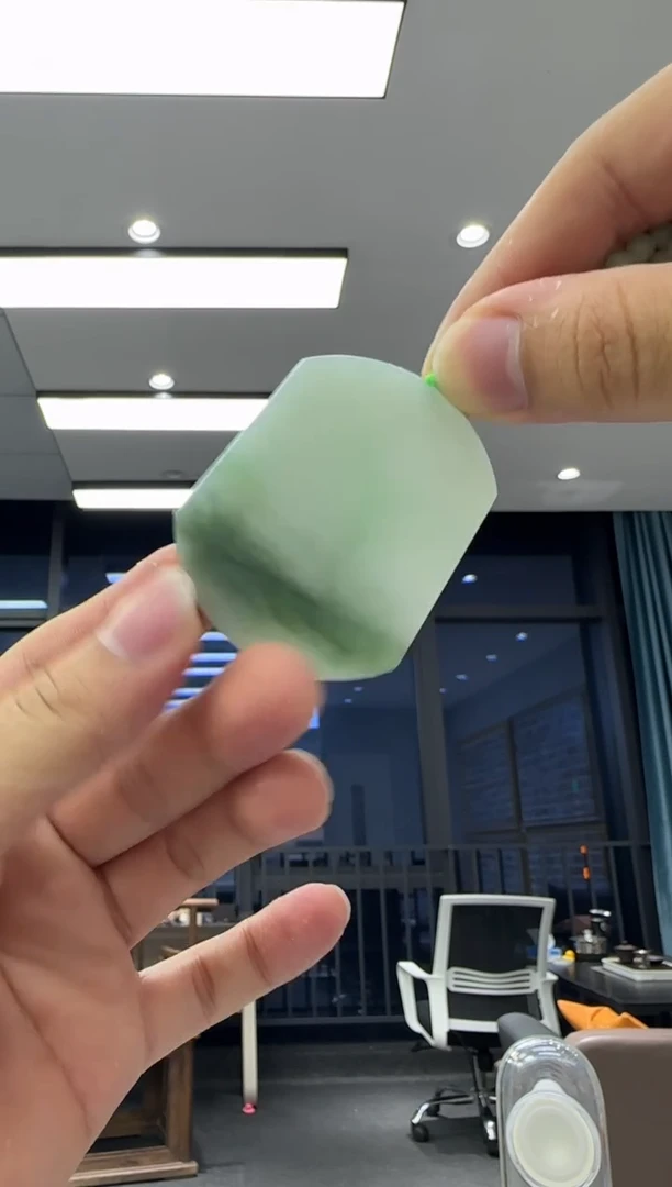 颈饰未镶嵌翡翠多样性天然翡翠A货孤品