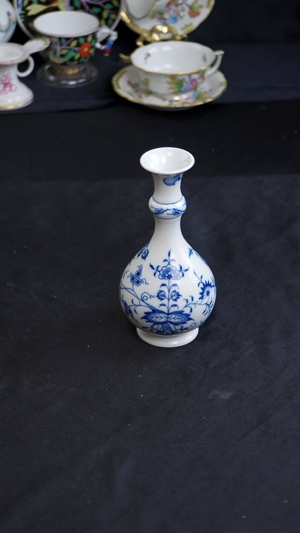 骨瓷婷婷中古器物如图所示100
