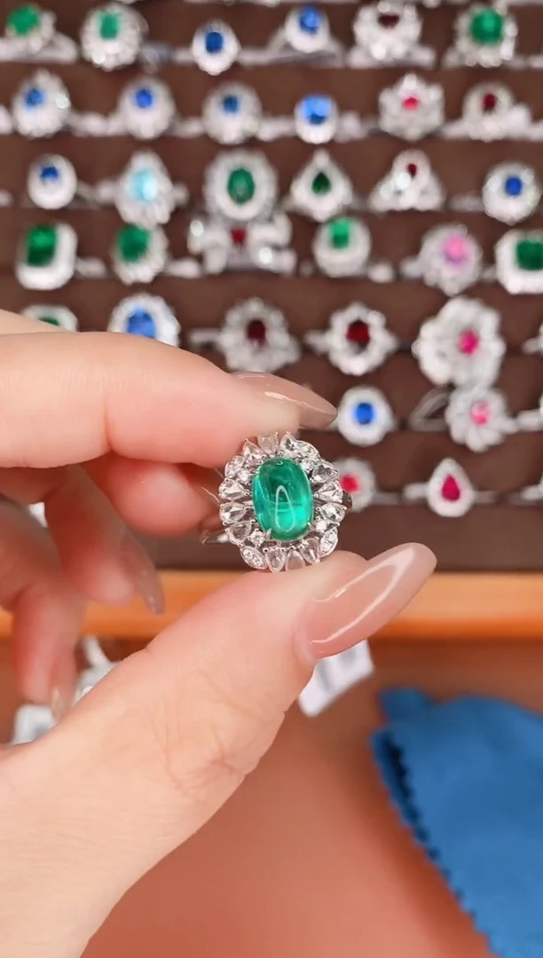 【闪购商品】祖母绿18K金戒指18K金镶嵌·