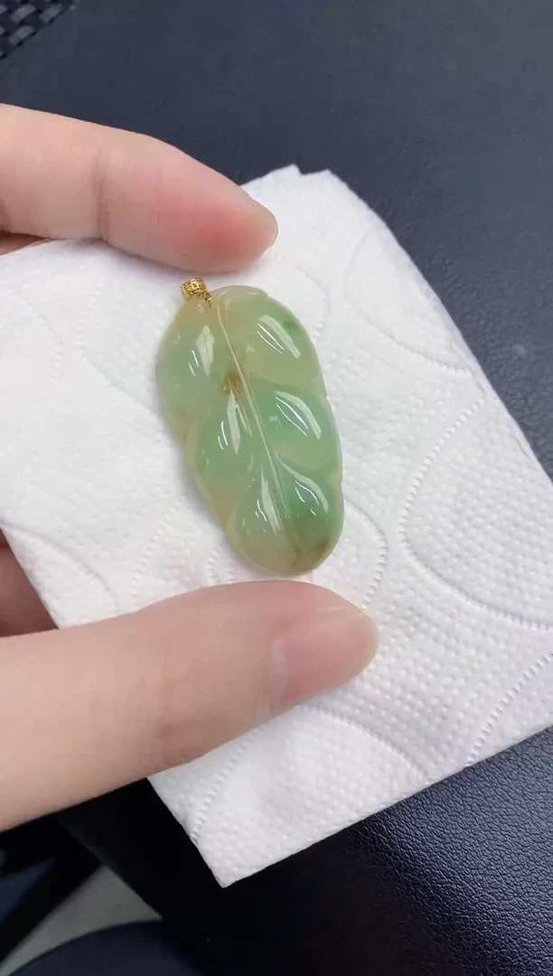 颈饰18K金镶嵌翡翠天然翡翠缅甸A货