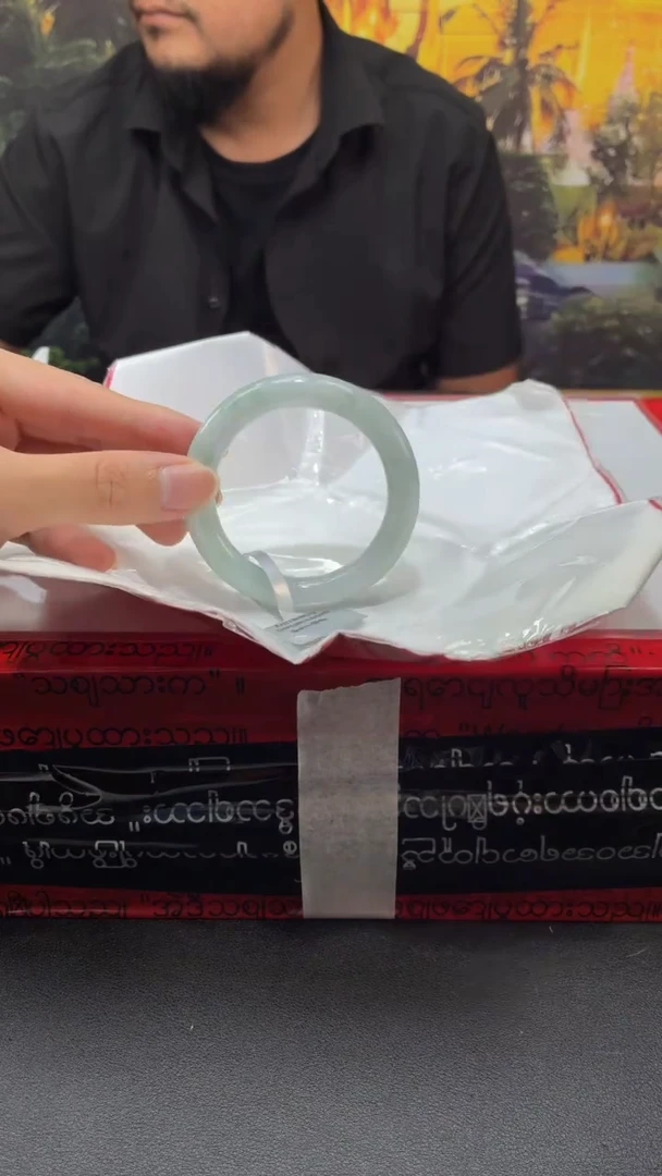 未镶嵌手镯翡翠手镯46