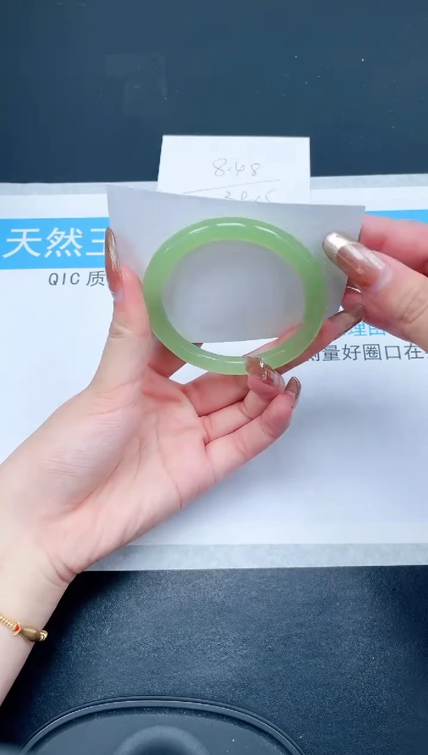 【闪购商品】石英质玉手镯未镶嵌20-54