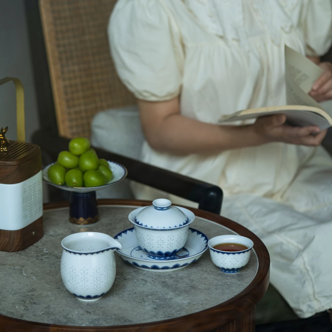 玉柏玲珑-家和业旺园林八头盖碗茶具套组