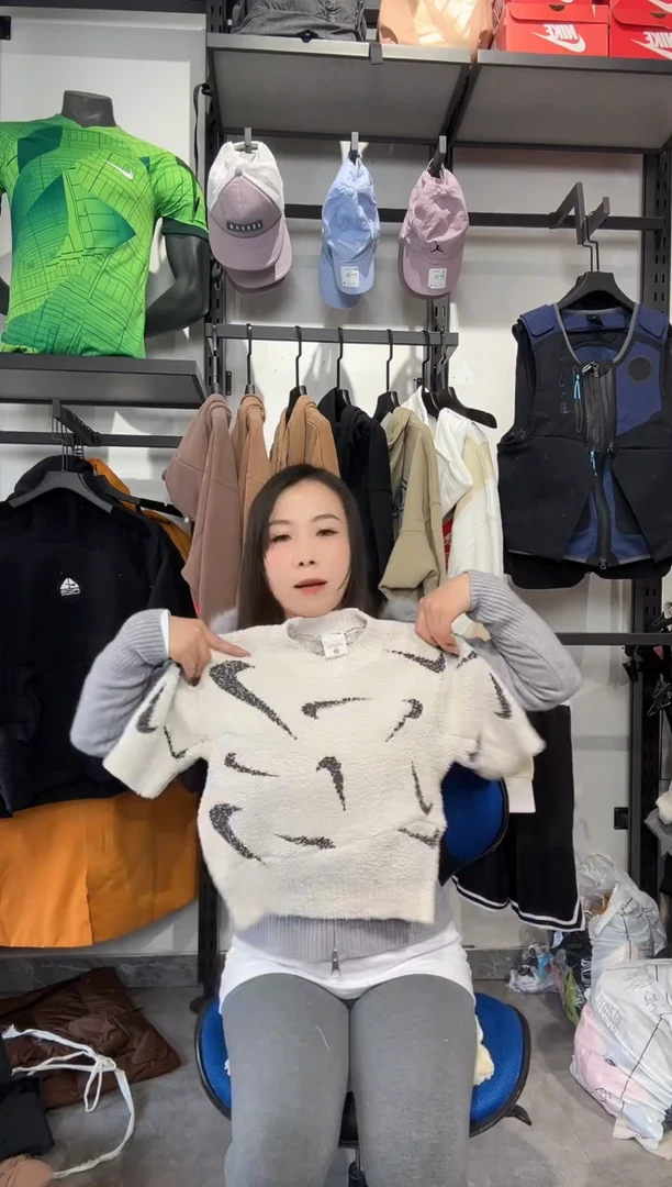 1153编码 瑕疵款直播间过款为准 尺码