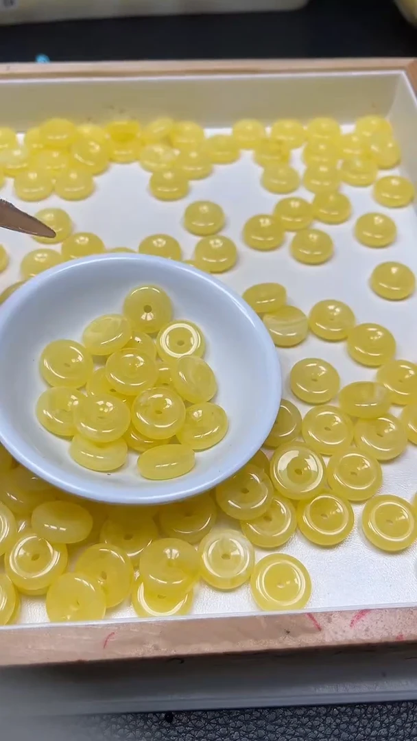 裸石蜜蜡未镶嵌M436 蜜蜡 小平安扣 16*5mm6个8.8元