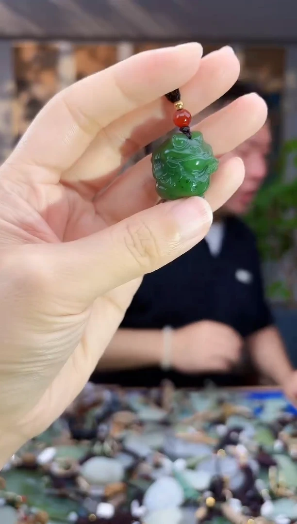 和田玉未镶嵌挂件拍一发一