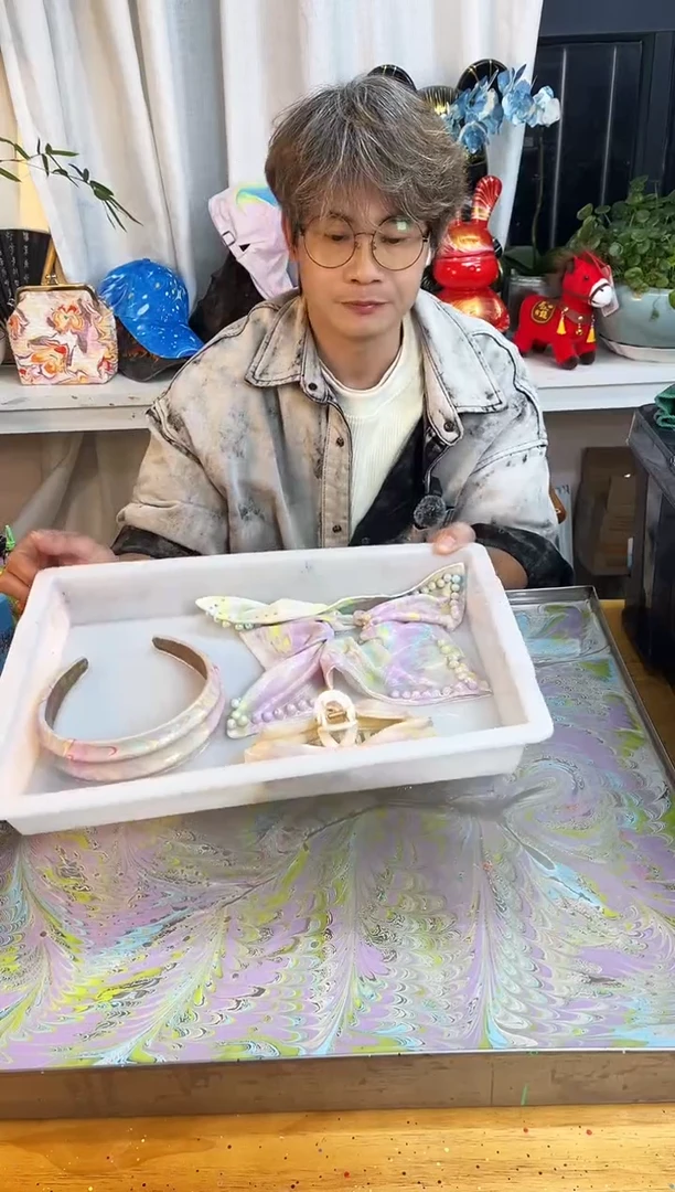 织绣珍珠方巾哦哦