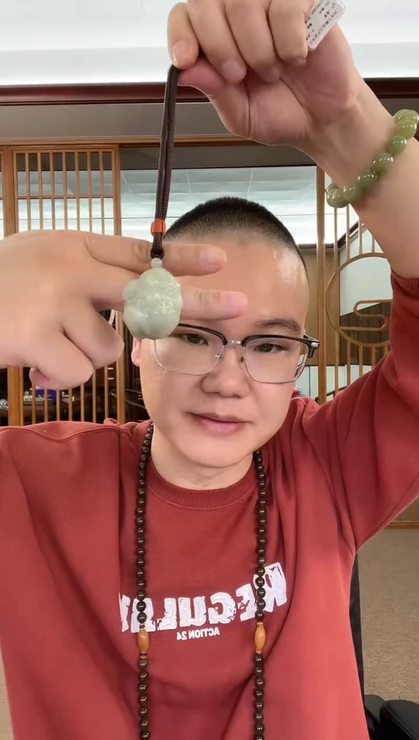 【闪购商品】和田玉手把未镶嵌且末青白 金蟾 多样性发一