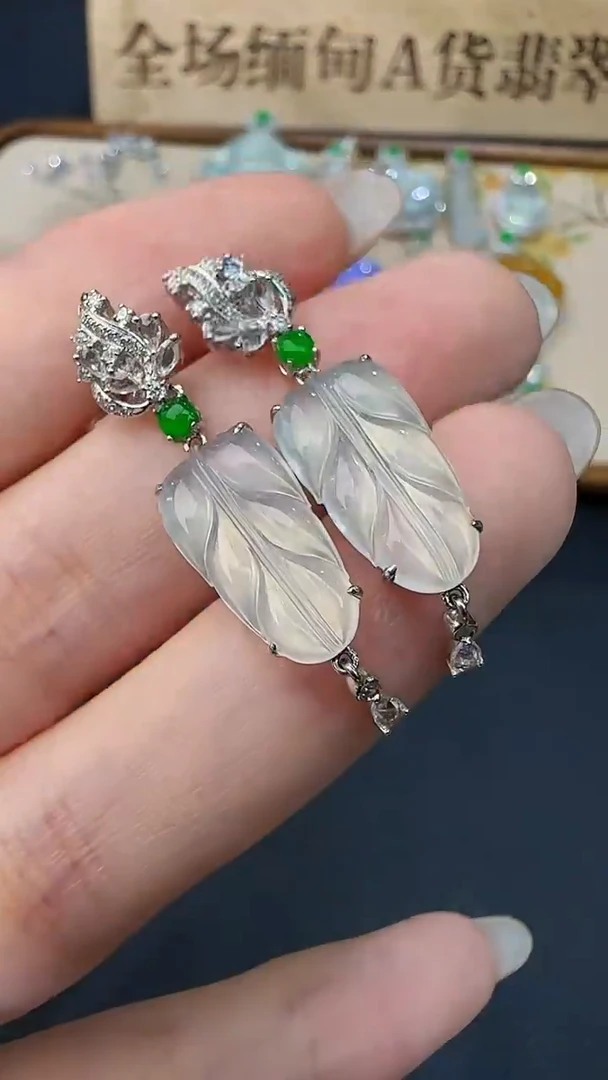 18K金镶嵌翡翠耳饰耳饰22