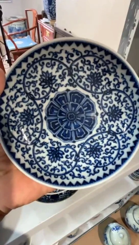 柴窑青花缠枝莲壶承